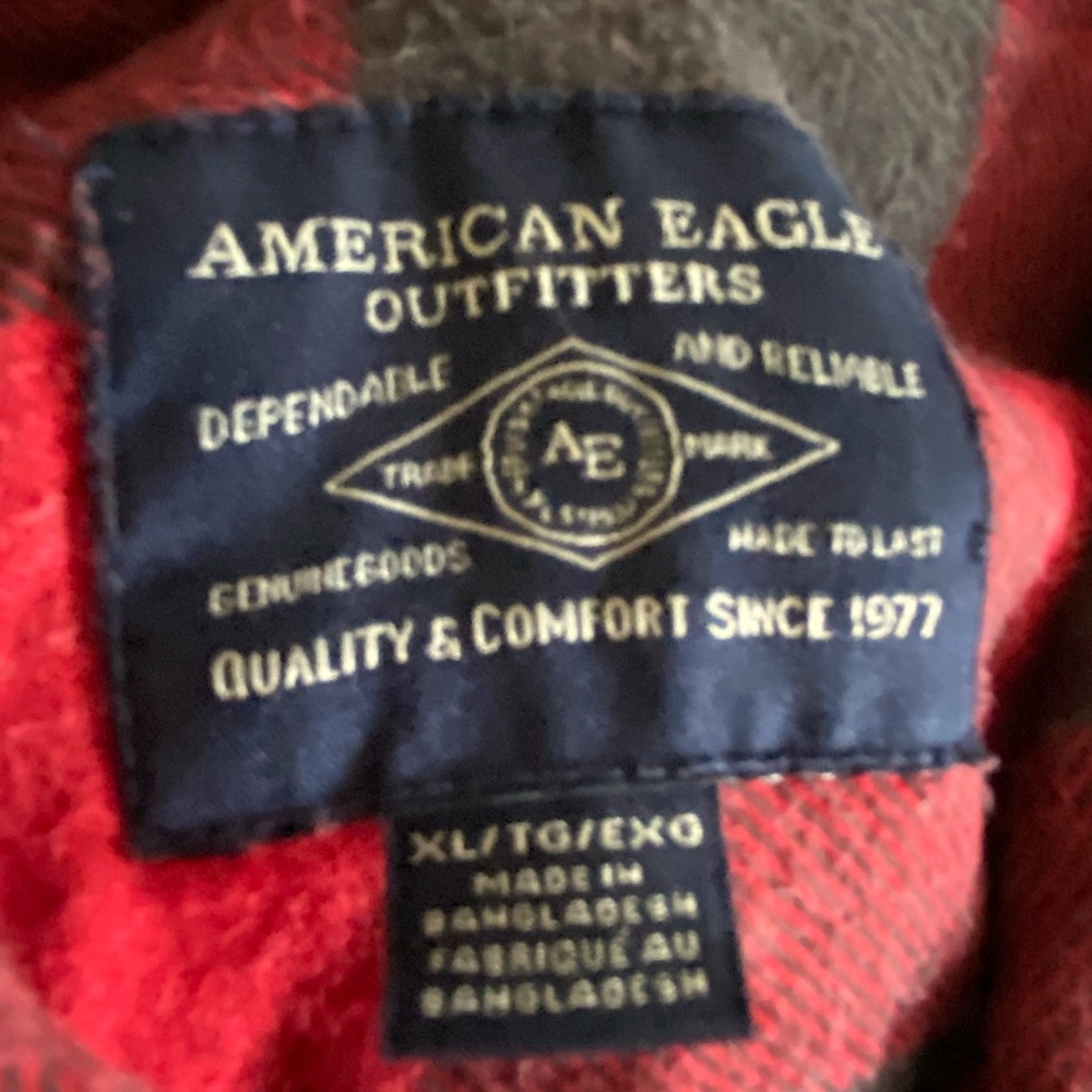 Men’s American Eagle long sleeve flannel